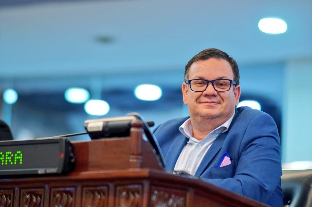 Christian Guevara sobre elección de nueva PDDH: Los salvadoreños “nos pidieron a alguien que defendiera el derecho de los buenos sobre los criminales” christian-guevara-sobre-eleccion-de-nueva-pddh-los-salvadorenos-nos-pidieron-a-alguien-que-defendiera-el-derecho-de-los-buenos-sobre-los-criminales